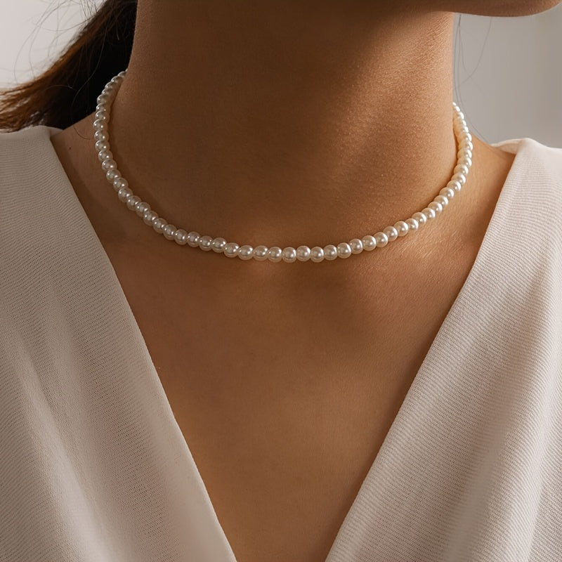 Elegant Single-Strand Faux Pearl Choker